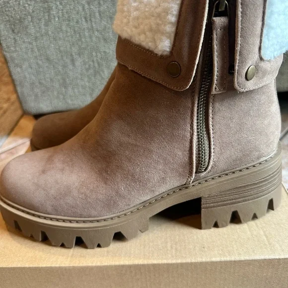 JustFab Tan Heeled Boots with Cream Fur Trim - Picture 6 of 13